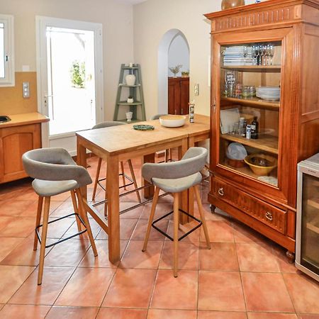 3 Bedroom Awesome Home In Chateuneuf De Gadagne Châteauneuf-de-Gadagne Kültér fotó