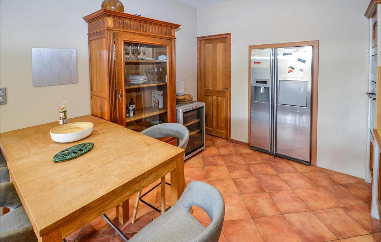 3 Bedroom Awesome Home In Chateuneuf De Gadagne Châteauneuf-de-Gadagne Kültér fotó